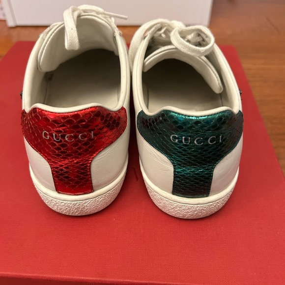 Gucci Sneakers - Picture 3 of 5
